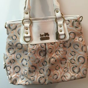 Purse *NOT* Authentic Coach.